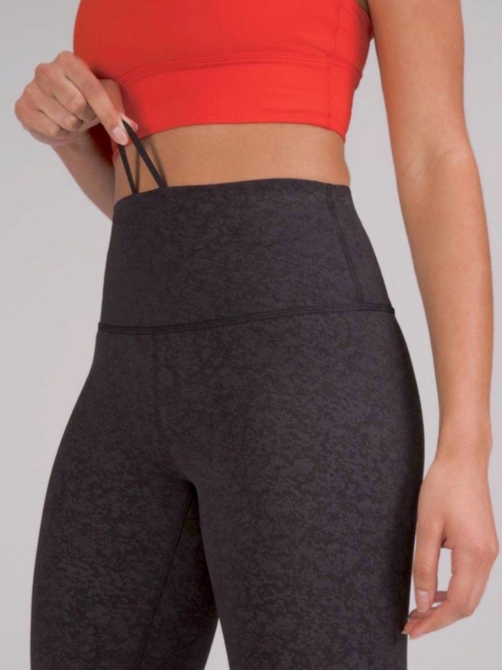 Lululemon Athletica Wunder Train HR Tight 25” with Pockets Blaze Black Size 4